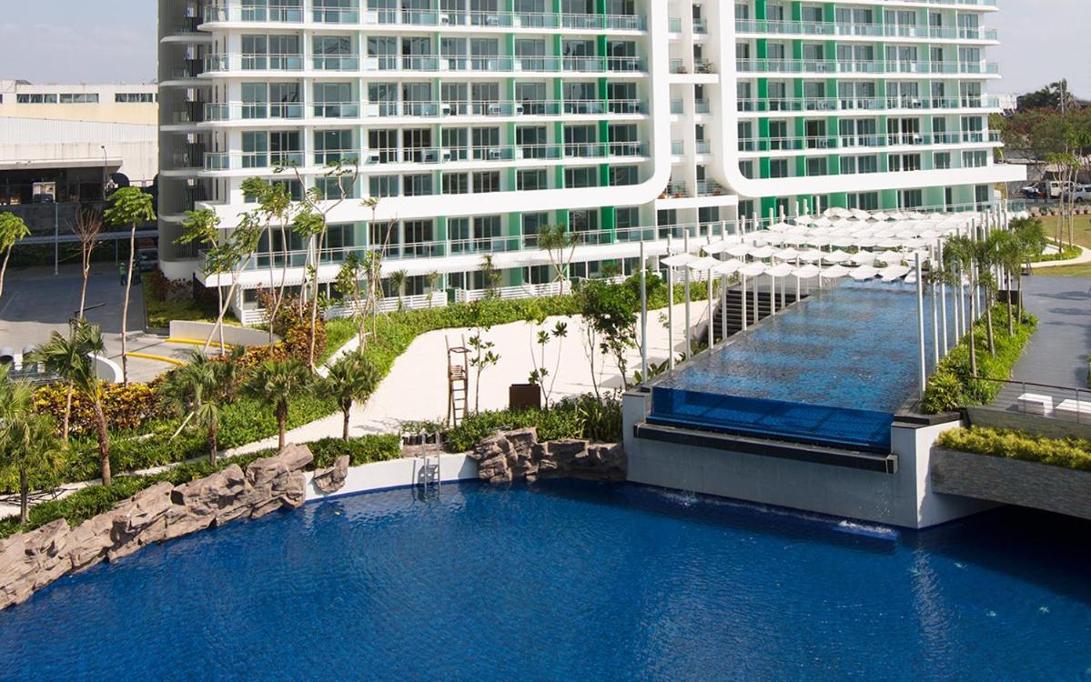 Azure C5 Man-Made Beach Balcony Multiple Units Manila Exterior foto