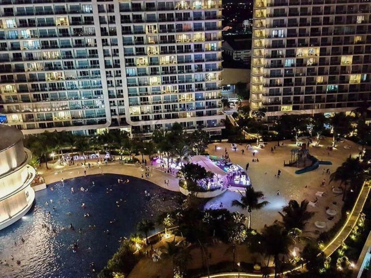 Azure C5 Man-Made Beach Balcony Multiple Units Manila Exterior foto